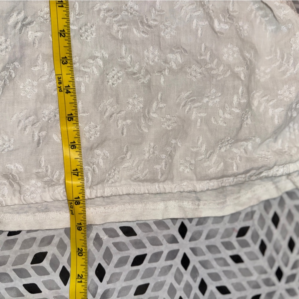 Sigrid Olsen White Linen Textured Short Sleeve Top, Sz M, embroidered front​ - Picture 8 of 9